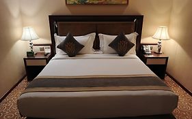 فندق كراون روز